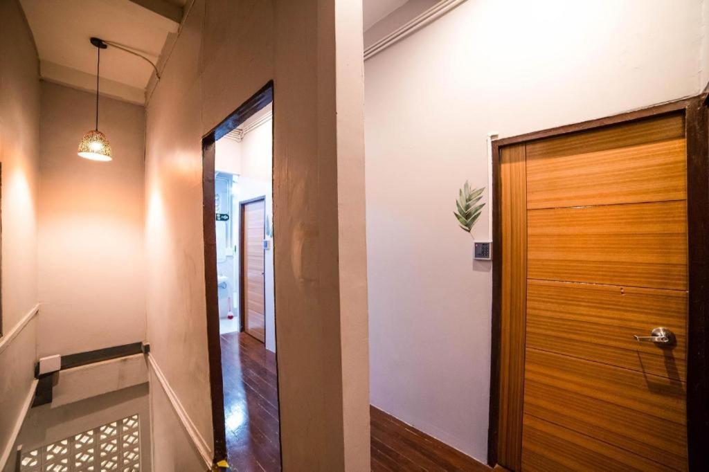 Oyo 480 Lemon Siam Hostel Bangkok Bagian luar foto